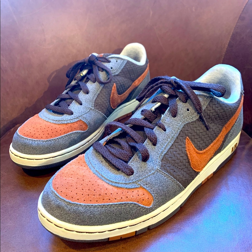 Nike Air Force 1 - Like New